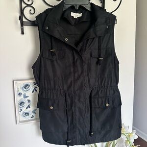 Entro Black Hooded Cargo Utility Vest